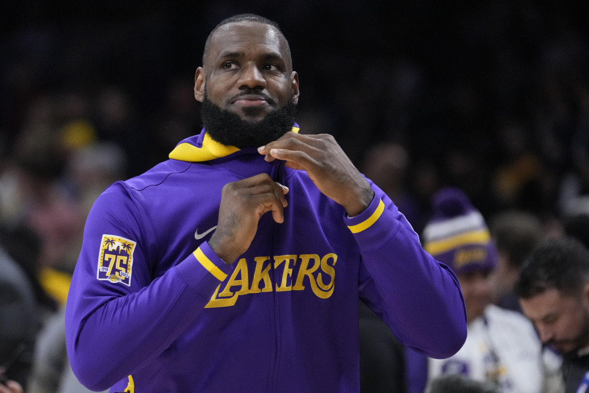 LeBron James warms up before an NBA basketball game against the Chicago Bulls
